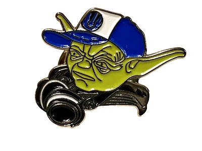 Nuevo prendedor de sombrero de hip hop Master Yoda, prendedor embriagador Foto 1 de 3