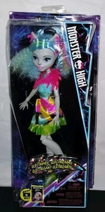 Monster High Electrified Silvi Timberwolf Puppe Mattel DVH66 NEU CANADIAN BOX - Bild 1 von 8