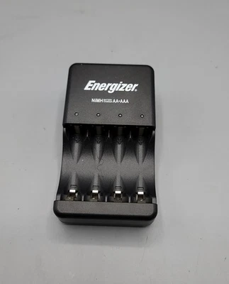 Energizer Recharge® CH Pro-US For AA/AAA NiMH Batteries Charger (CHARGER ONLY) - Image 1 of 4