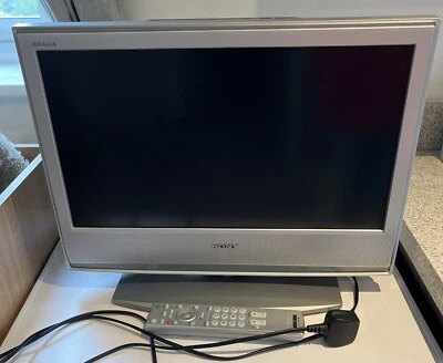 Sony Bravia KDL-20S2020 20" LCD Television TV HDMI Freeview +Remote  working  - Image 1 of 4