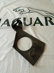 Jaguar S-Type, Daimler Sovereign 420, Centre Dash Hinge R/H - Picture 1 of 5