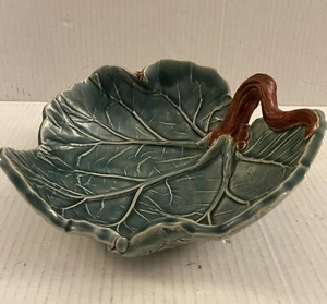MCM Cal Style Pottery Dish Green Leaf Signed VTG - Picture 1 of 7