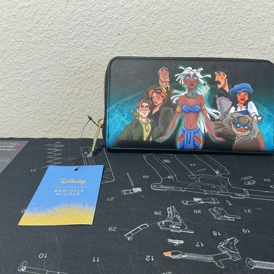 Danielle Nicole - Cartera Disney Atlantis Cremallera Alrededor Artículo Nuevo Envío Gratis Foto 1 de 3