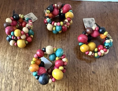 Pier 1 Imports Multicolor Madera Cuentas Servilleta Anillo Soporte Set de 4 Decoración Boho Foto 1 de 3