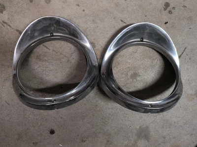 Oldsmobile 88 98 1957 par de bisel de faros súper cromados usado original Foto 1 de 4