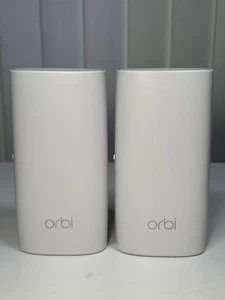 2x NETGEAR Orbi Wall Plug Whole Home Mesh WiFi Satellite Extender RBW30, TESTED - Afbeelding 1 van 6