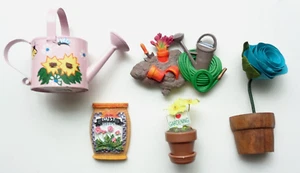 Vintage Kühlschrankmagnete - Garten Gießkanne Blumen Samen Pack 5 Stück - Bild 1 von 4