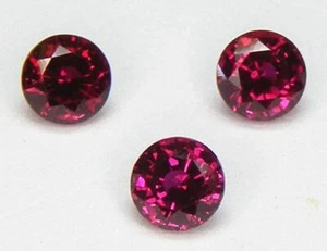 3 PIEZAS. EXCELENTE CORTE REDONDO 3.5-3.7MM. CORINDÓN DE LABORATORIO RUBÍ ROJO SANGRE DE PALOMA - Imagen 1 de 1