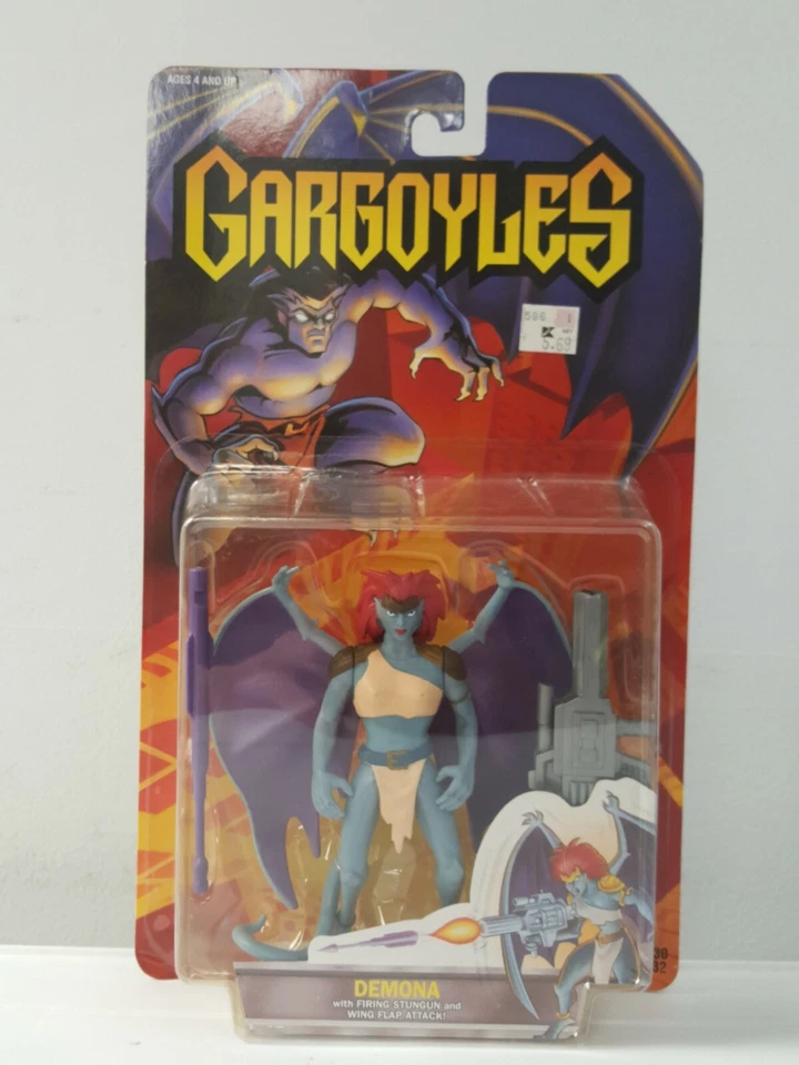 Gargoyles Demona with Firing Station & Flap Attack Figure Kenner 1995