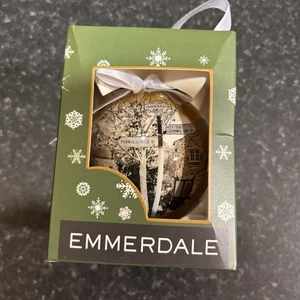 ITV Studios Emmerdale Christmas Bauble New In Box Very Nice For Emmerdale Fan - Picture 1 of 7