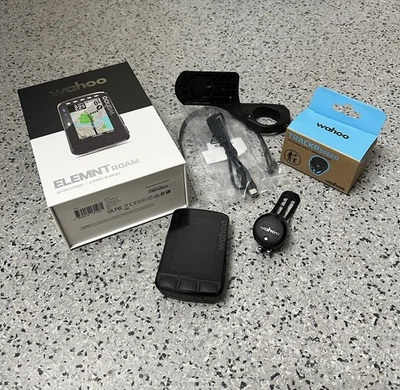 Wahoo ELEMNT Roam V2 GPS Fahrradcomputer WFCC6 mit TRACKRSPEED Sensor - Bild 1 von 3