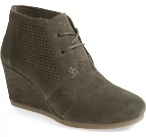 Stivaletti stivaletti nuovi TOMS Desert traforati stringati zeppa US 7/37,5 verde scamosciato - Foto 1 di 12