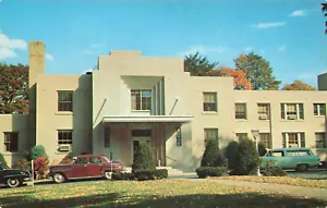 VINTAGE SOUTHINGTON CT POSTCARD 1950s CARS AT BRADLEY MEMORIAL HOSPITAL 080423 S - Picture 1 of 2