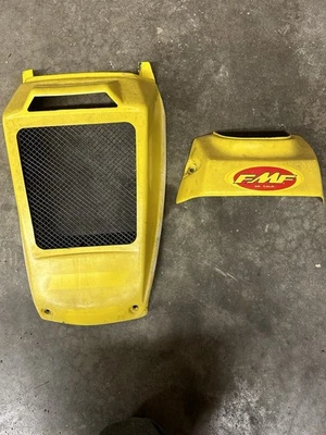 Capô e capa de radiador Suzuki Lt250r - Imagem 1 de 3