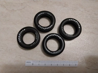 1/18 Set di 4 ruote in gomma morbida Goodyear per modelli ERTL, American... - Immagine 1 di 3