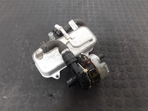ASTON MARTIN DB11 Oil Cooler 2016-2023 HY5318D552AB - Picture 1 of 5