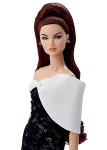 Integrity Toys 2023 NIGHT OUT ERIN SALSTON bambola NRFB include spedizione originale - Foto 1 di 14