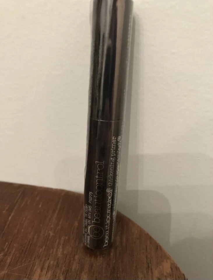 Beauticontrol Spectaculash Thickening Primer - Image 1 of 3