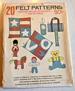 1969 Vintage Non Tagliato 20 Modelli Feltro di McCall's Pincushion Bambola Orso Cavallo Borsa - Foto 1 di 7