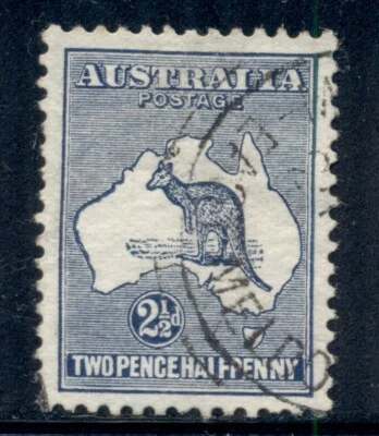 AUSTRALIA 4 SG4 Used 1913 2&1/2p blue Kangaroo Wmk Wide Crown Wide A CV$25 - Image 1 of 2
