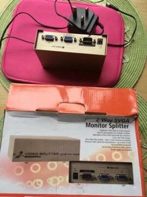 Nikkai - A93BB - 2-Way SVGA Monitor Splitter - Image 1 of 2