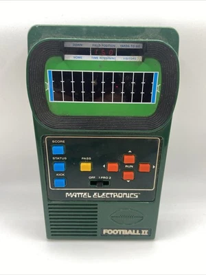 Juego electrónico de mano vintage Mattel FOOTBALL 2 de 1978 Foto 1 de 4