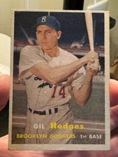 1957 Topps Gil Hodges #80 - Brooklyn Dodgers