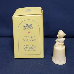 Precious Moments Dedalble Madre Costura Querida 1984 Nuevo en Caja - Imagen 1 de 7