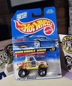 👓Hot Wheels 1998 #733🗻STREET ROADER Suzuki Samurai White⚡Off-Road SawBlad🔴JDM - Picture 1 of 7