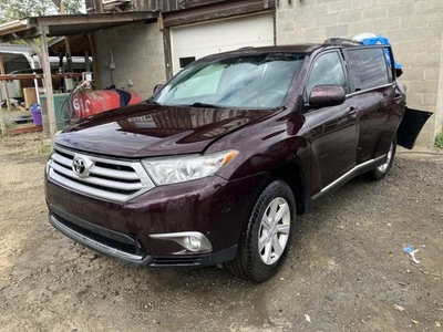 11 TOYOTA HIGHLANDER Starter Motor - Image 1 of 4