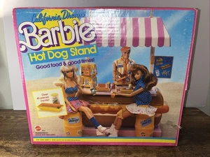 Vintage 1987 California Dream Barbie Hot Dog Ständer mit Box Mattel etwas Zubehör - Bild 1 von 16