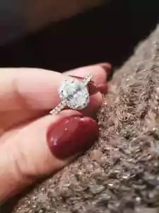 Elegante fede nuziale aureola ovale IGI 1,50 ct diamante coltivato in laboratorio oro bianco 14 kt - Foto 1 di 7