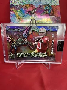 Brock Purdy 2023 Wild Card Alluminazione Dino-Might #d/50 49ers - Foto 1 di 8