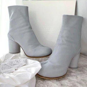 Women 7.0US Maison Margiela Tabi Tavi Short Boots Booties Shoes Current Vhtf Col - Picture 1 of 10
