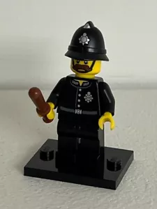 LEGO Minifigures: Constable (Series 11 #15 - 100% Complete) 71002-15 - Picture 1 of 2
