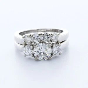 JUEGO NUPCIAL CLÁSICO DE TRES PIEDRAS ORO 14K CORTE REDONDO H/SI2 DIAMANTES NATURALES 2.35CTW - Imagen 1 de 7