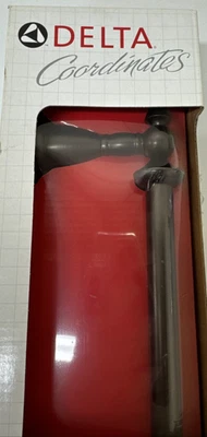 Delta Coordinates Victorian 24” Towel Bar Venetian Bronze Finish 75024RB - Imagem 1 de 4