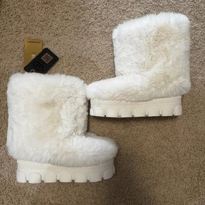 Goldbergh Fun Fell Schneestiefel Neu mit Etikett US 10,5 weiß wasserdicht Apres Ski Moon Boots - Bild 1 von 7