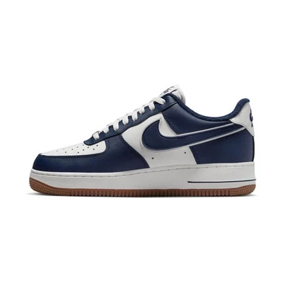PARA HOMBRES NIKE AIR FORCE 1 07 LV8_VELA/AZUL MARINO MEDIANOCHE-GOMA MARRÓN MEDIANO DQ7659-101-TALLA 12 Foto 1 de 3