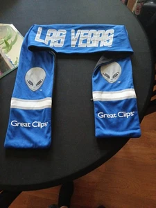 Great Clips Las Vegas Blue Gray White Scarf 58.5" W/ Zippered Pockets - Picture 1 of 7
