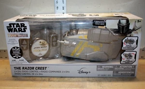 Disney Star Wars Mandalorian the Razor Crest Radio Remote Control Transport New - Picture 1 of 12