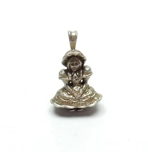 Anhänger viktorianisches kleines Mädchen mit Blumenstrauß 925 Sterling Silber 6,2g - Bild 1 von 6
