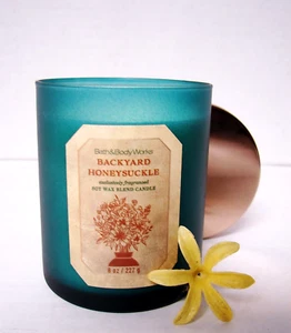 Bath & Body Works BACKYARD HONEYSUCKLE Single Wick 8 Oz. Candle NEW - Picture 1 of 2