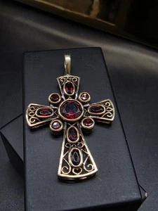 Anhänger 333 GOLD 8 Karat Gelbgold Vintage Religion Christ Glaube Granat Kreuz - Bild 1 von 6