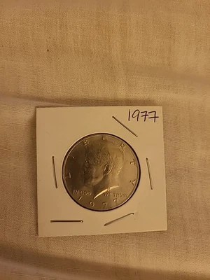 🔥 RARE *1977* KENNEDY HALF DOLLAR (No Mint Mark)🔥 - Image 1 of 2