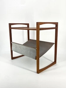 * KAI KRISTIANSE BEISTELLTISCH TEAK LEDER ZEITSCHRIFTENABLAGE 60ER DANISH DESIGN - Bild 1 von 18
