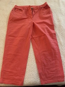 Ruby Rd Womens Pink Flat Front Capri Pants Mid Rise Straight Leg Size 12 - Picture 1 of 7