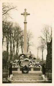 REAL PHOTO POSTCARD OF HIGH WYCOMBE WAR MEMORIAL JUST UNVEILED?, BUCKINGHAMSHIRE - Picture 1 of 2