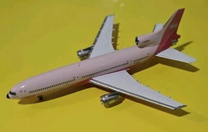 Jet-X 1:400 Court Line L1011-500 rosa librea G-BAAB - Imagen 1 de 3