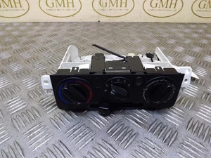 Panel de unidad de control de clima de calefacción Mazda Demio sin CA Mk1 1996-2002Z - Imagen 1 de 4